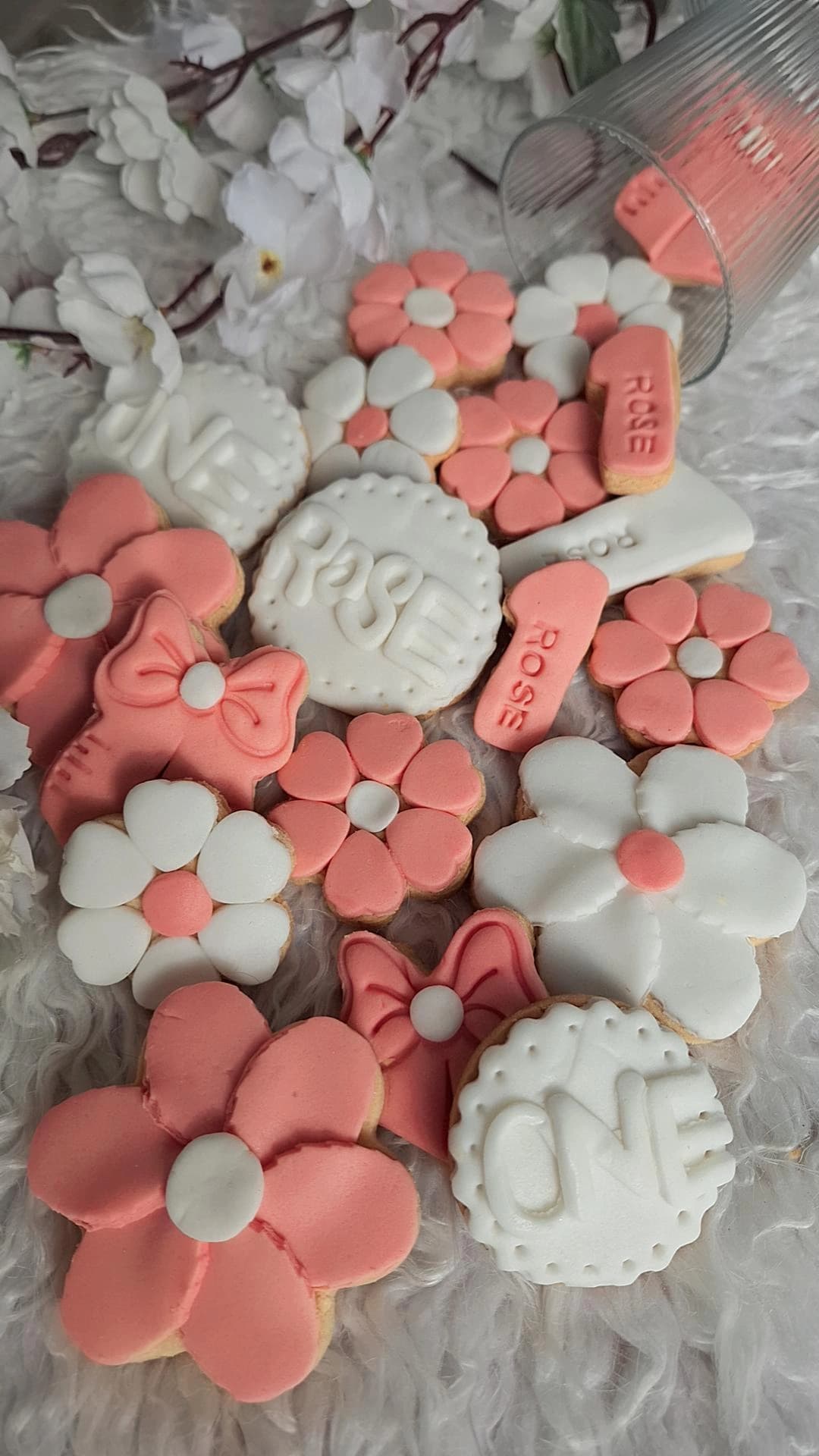 pinky rose design image 1