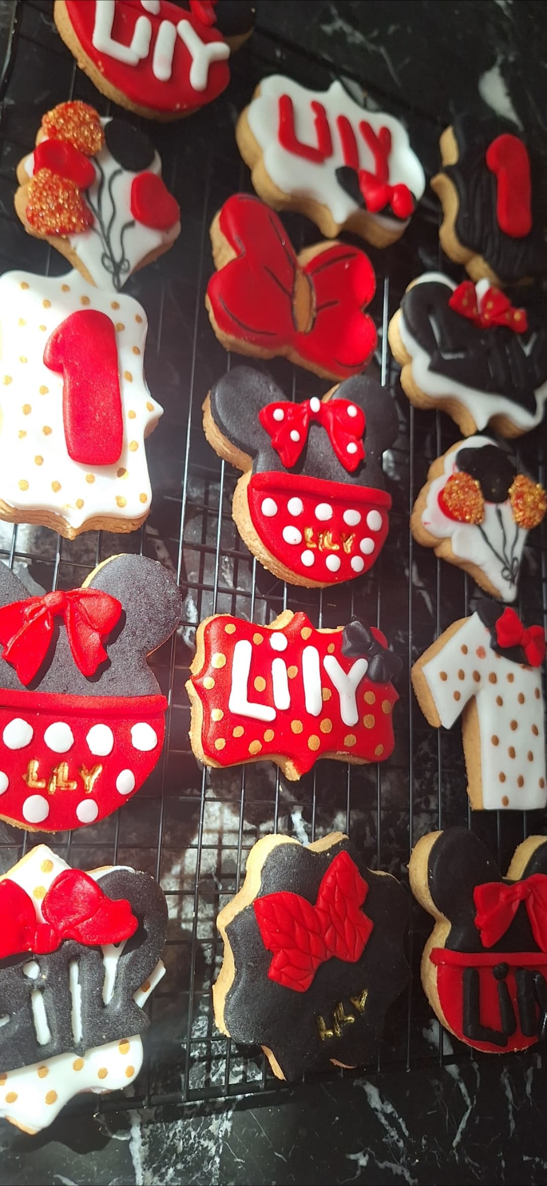 Minnie Mouse image 1