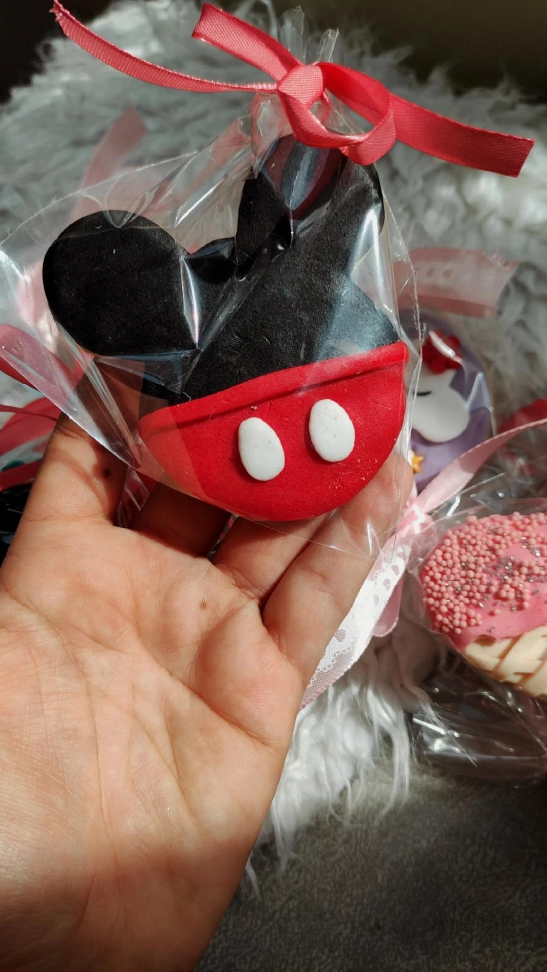 Minnie and Mickey Mouse design image 1